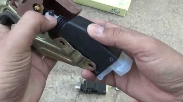 Ремонт дверных замков г. Александров