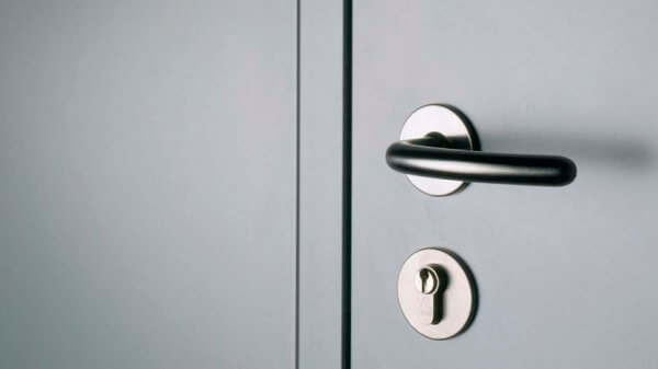 Вскрытие металлических дверей в Александрове