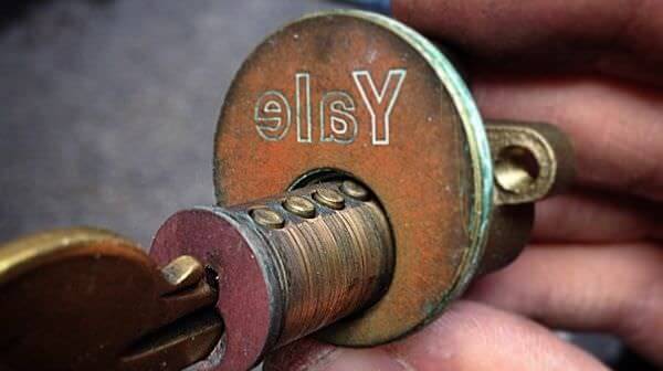 Срочная замена замков в Александрове